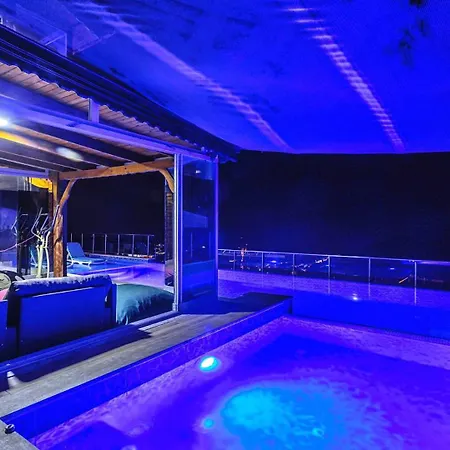 Seaview Luxury In