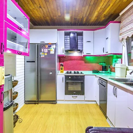 Villa Akbel 2 Bedroom 7313